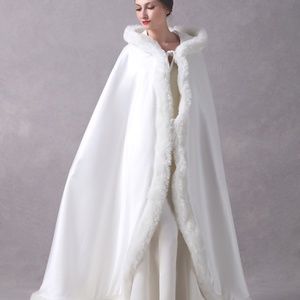 Wintery wedding fur trimmed cape